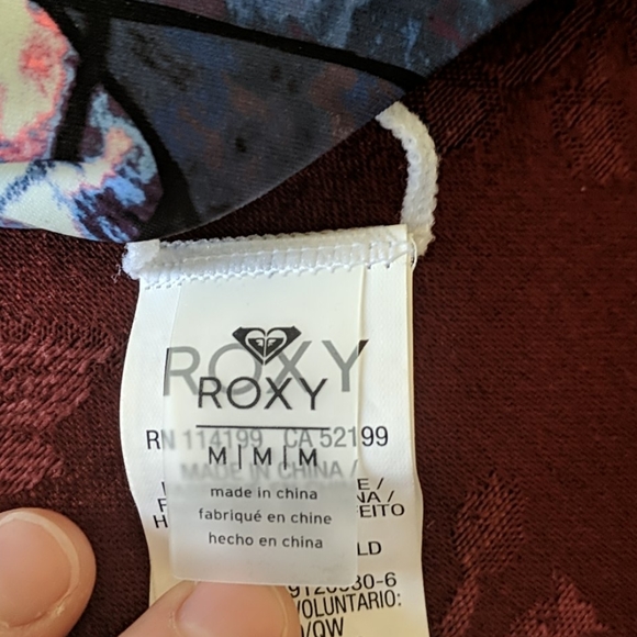 Roxy sportsbra bikini top size M - Picture 3 of 3